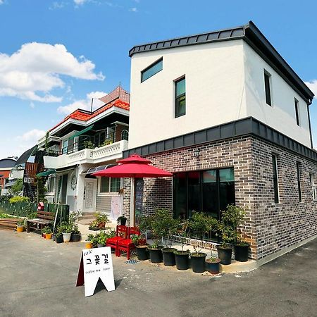 The Flower Road Guesthouse Suncheon Eksteriør billede